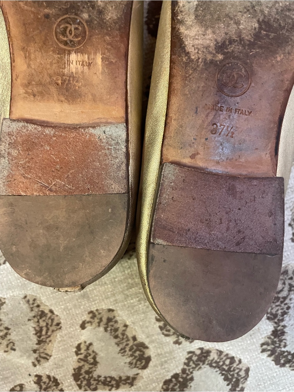 CHANEL Ballet Flat in Metallic Gold with Bow 37.5 - Picture 7 of 11